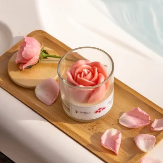 Vela Aromática Escultural Flor de Cerejeira 150g (Rosa Vermelha)
