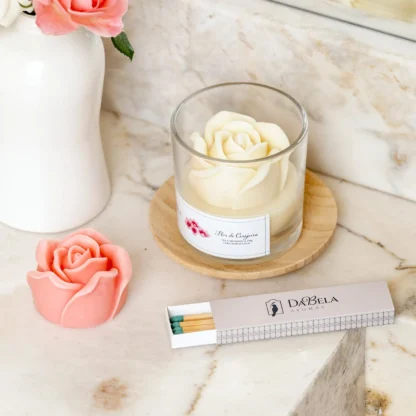 Vela Aromática Escultural Flor de Cerejeira 150g (Rosa Branca)